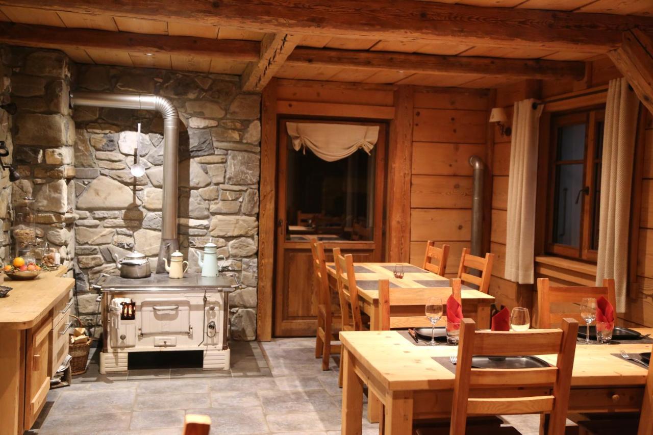 レ・ジェ Chez La Fine Bed & Breakfast エクステリア 写真